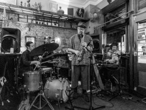 Nathan Macgregor, Chris Bosley, Travis Jenkins, River Petein, Brennan Smith, Peter Golikov, Annette Brennan, band, can you keep a secret brisbane, Golden Sound, jacques maudy, jacquesmaudyphotography, Music, brisbane, funk music, peter golikov,