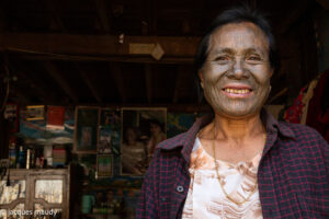 jacques maudy photography, chin state, chin tattooed women, jacques maudy, jacquesmaudyphotography, Myanmar
