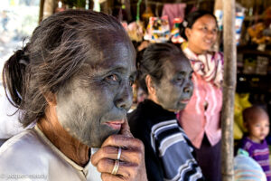 chin state, chin tattooed women, jacques maudy, jacquesmaudyphotography, Myanmar